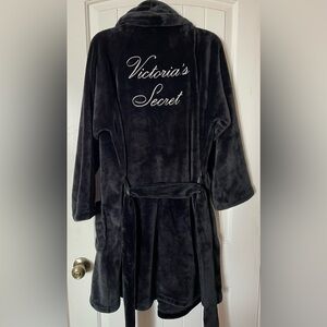 Victoria's Secret Charcoal Plush Robe